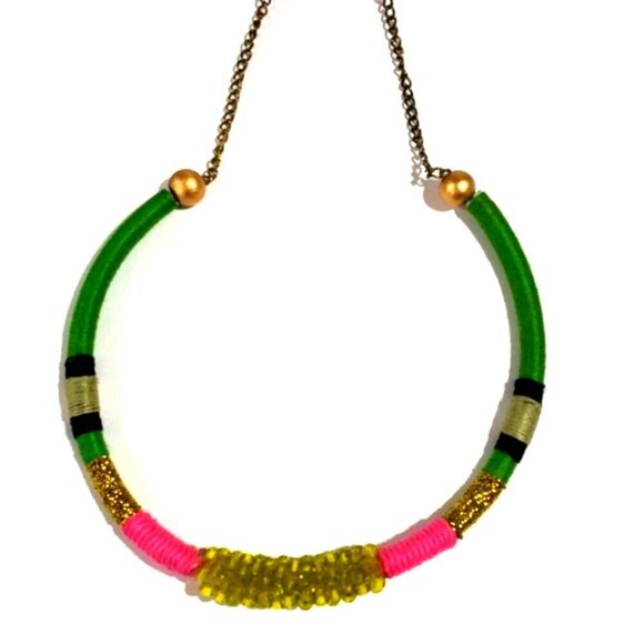 Charming Charlie Colorful Statement Necklace - Fun & Vibrant Women's Jewelry - Picture 1 of 11